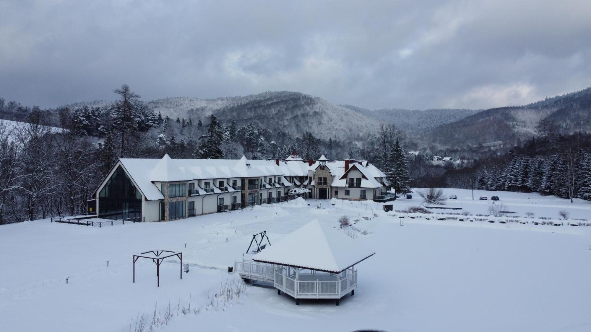 Carynska Resort & Spa Lutowiska Exterior photo
